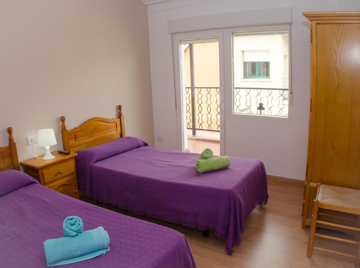 Hostal Los Calatravos Альканьїс Екстер'єр фото